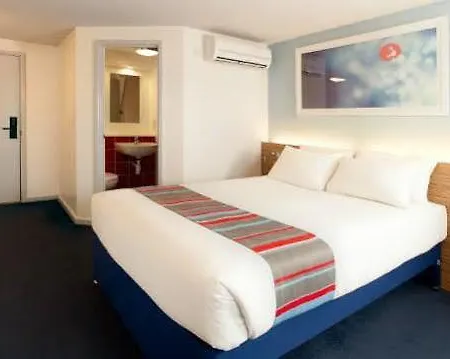 Travelodge Southwark Hotel