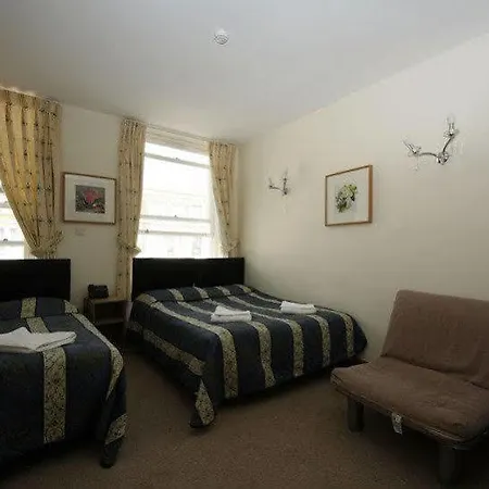 St Joseph Hotel 2*