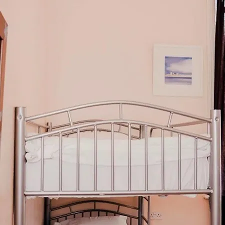 Barkston Earls Court * London