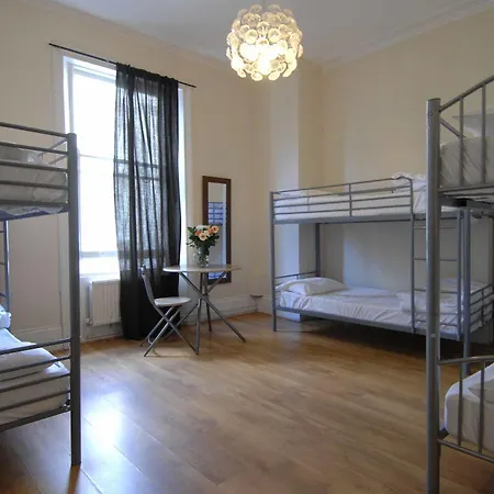 Vandrarhem Barkston Earls Court London