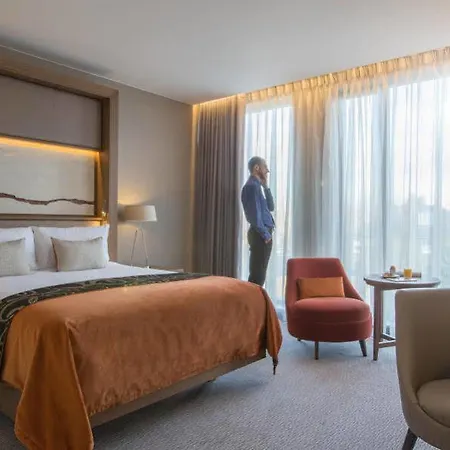 Hotel Clayton Chiswick 4*