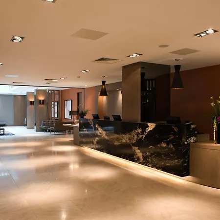 Clayton Chiswick Londra