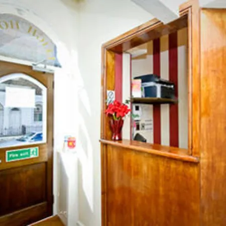 Hotel Leigh House