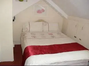 Stratford Hotel 2*
