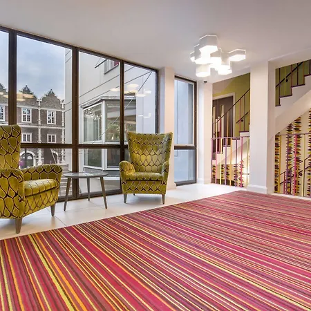Hotel Yha Holland Park 4*