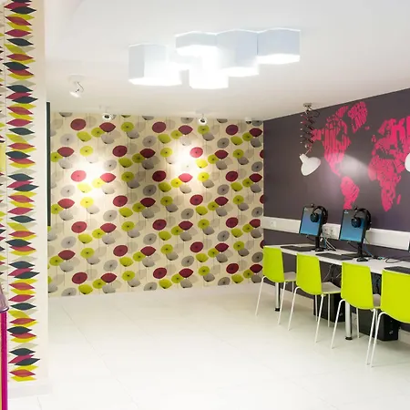 Yha Holland Park
