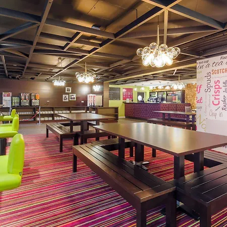 Hotel Yha Holland Park London