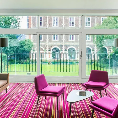Yha Holland Park