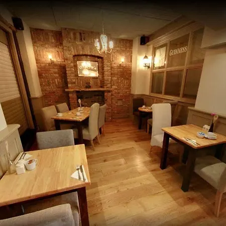 Hotel Mccafferty's Ilford
