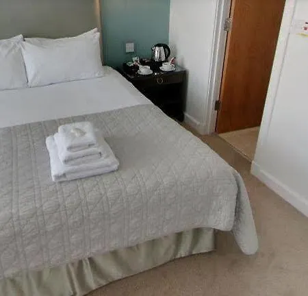 Mccafferty'S Guesthouse Ilford Hotel