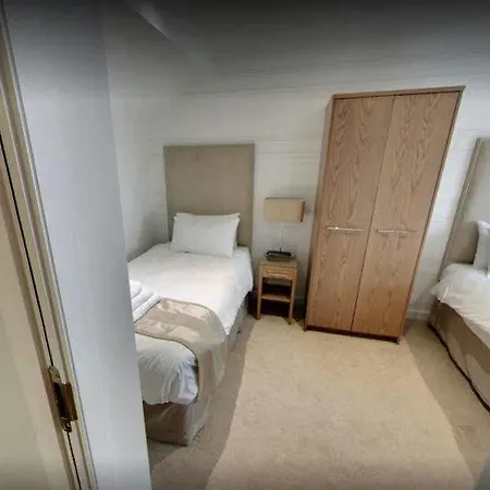 Hotel Mccafferty'S Guesthouse Ilford 3*