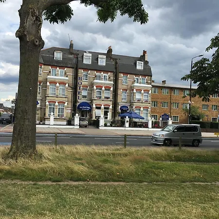 Clapham South Dudley 2*