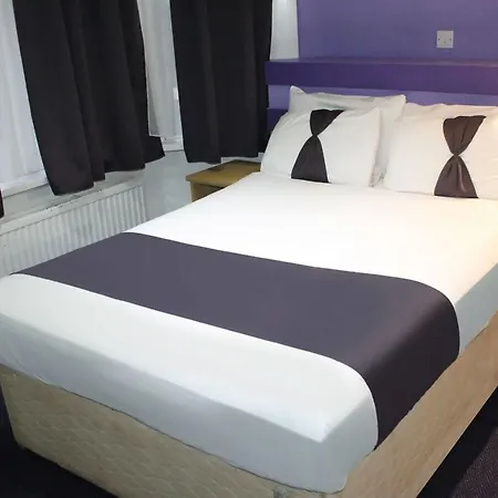 Clapham South Dudley 2* London
