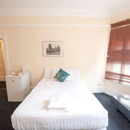 Knightsbridge Hotel