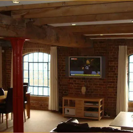 Fox Aparthotel Barking (Greater London)