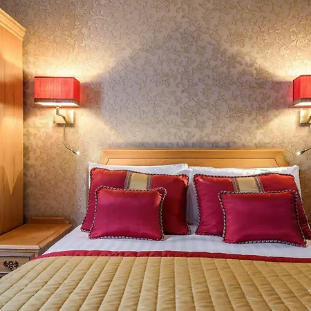 Hotel The Montana 3*