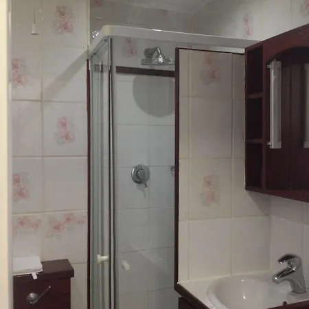 Continental Hotel 2*