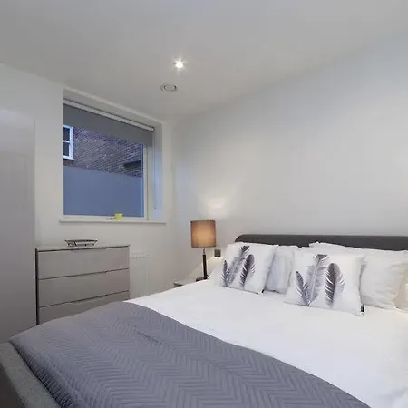 Hotel Premier Tower Bridge 3*