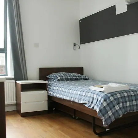 Lse Rosebery Hall * London
