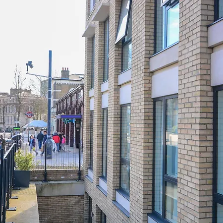 Wharf - Cambridge Av לונדון