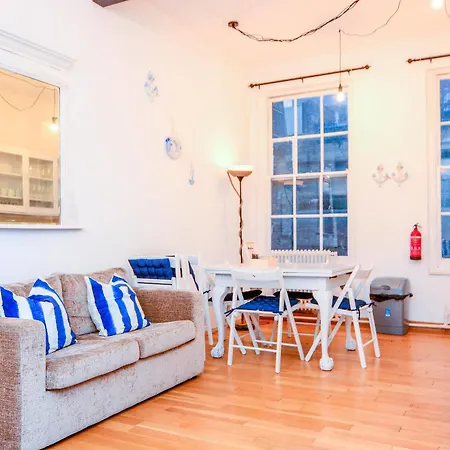 Wharf - Vintage Central 3*