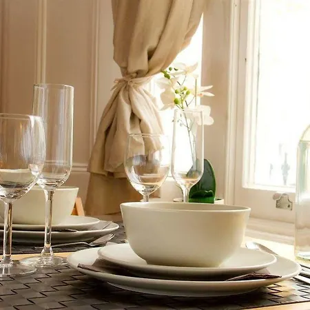 Irwin At Notting Hill Apartment London