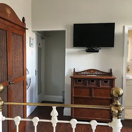 Balham בית הארחה 3*