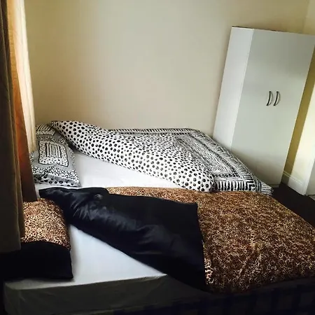 Woodlands Hotell