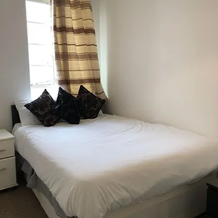 141 Knightsbridge Park Mansions Apartment