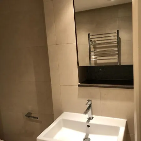 141 Knightsbridge Park Mansions Apartment