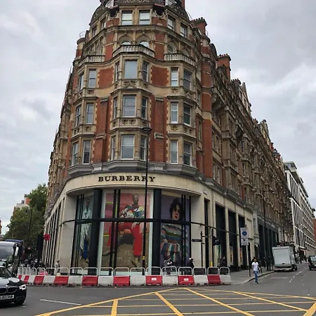 141 Knightsbridge Park Mansions *
