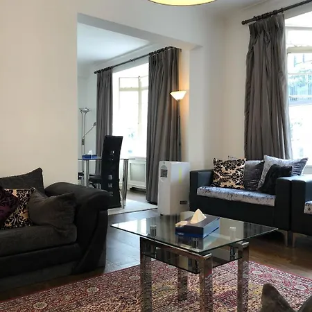 Apartment 141 Knightsbridge Park Mansions London