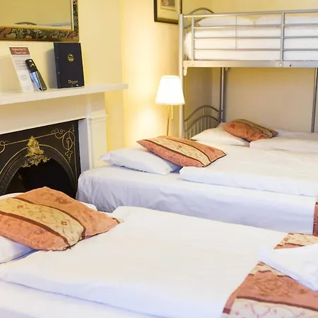 Dolphin Hotel