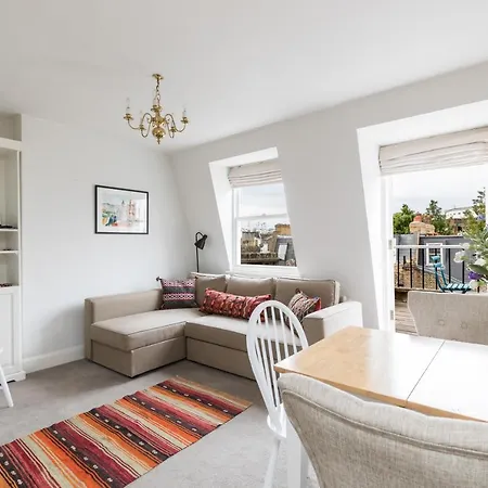 Charming Flat With Balcony In Pimlico Lägenhet