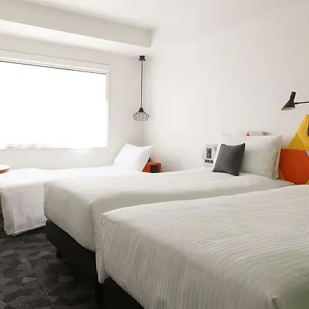 Ibis Styles Gloucester Road Hotel 3*
