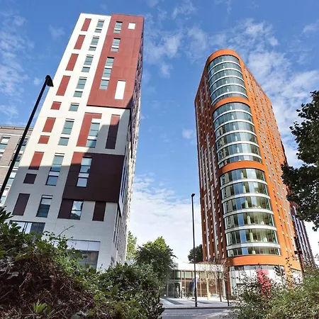 Woodward Buildings Апартаменты *