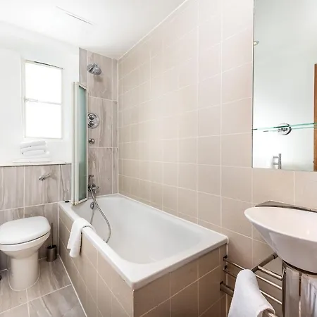 Aparthotel Roland House 3*