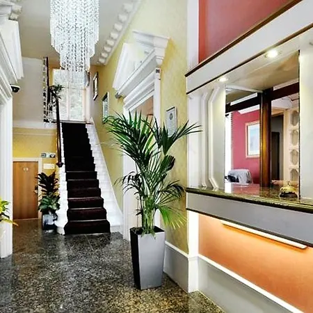 Lord Jim Kensington Hotel London