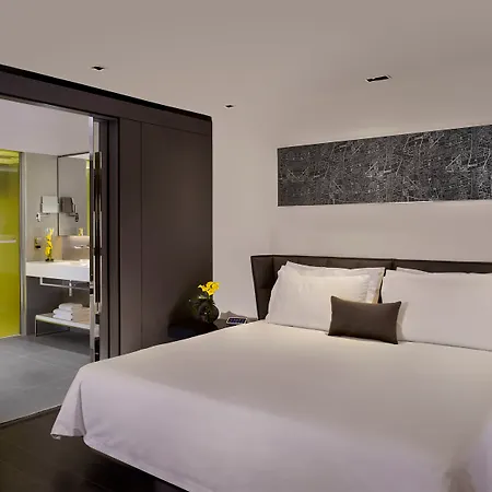 Plaza On The River 5*