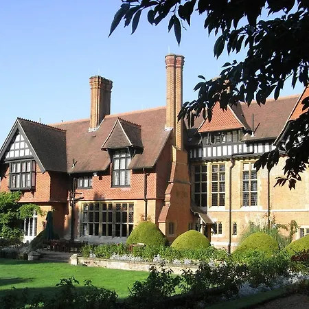 Otel Western Grim's Dyke Harrow