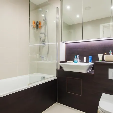 Daire Elegant 1 Bed Flat With Balcony In Islington *