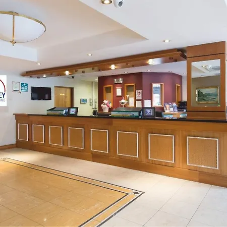 Hotel - Wembley International 3*