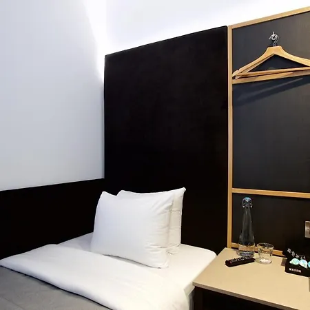 The Z Covent Garden 3*