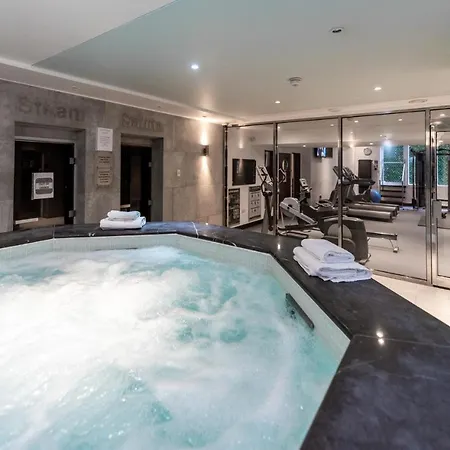 Roland House 3*