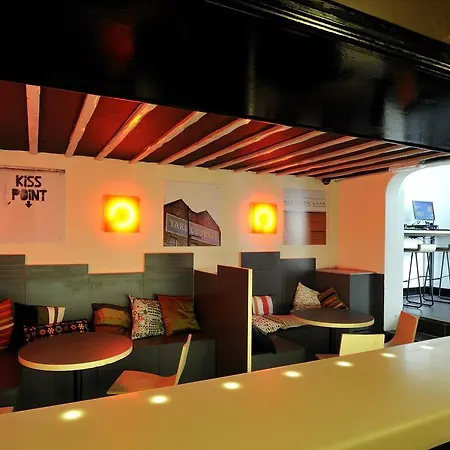 Hostel Equity Point London