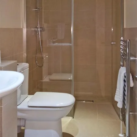 Apartment Madison Hill - Fernlea Garden 2 - One Bedroom Home