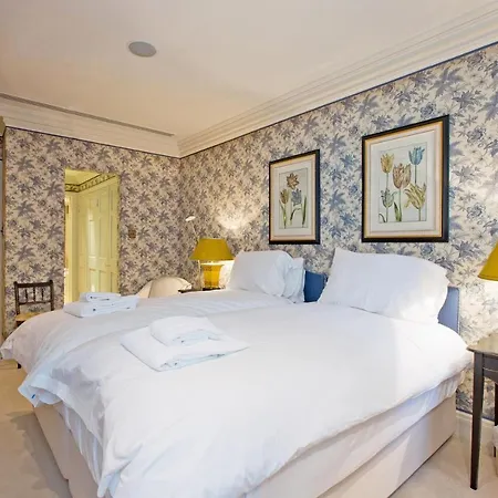 Pall Mall Apartment