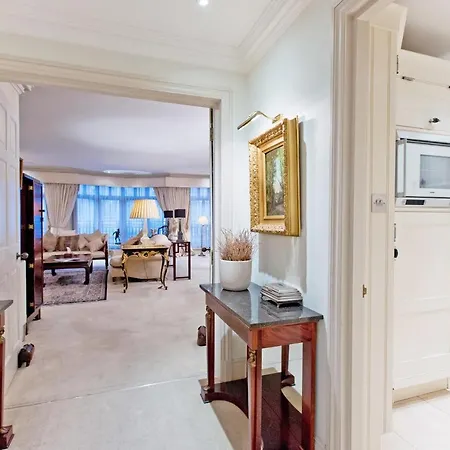 Pall Mall Apartment London