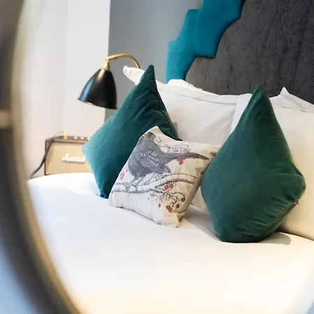 Hotel Blackbird