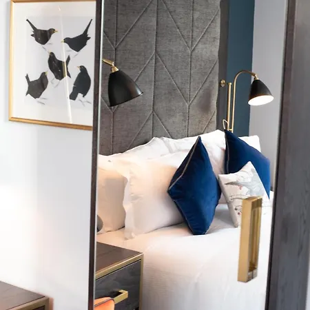 Blackbird Hotel London